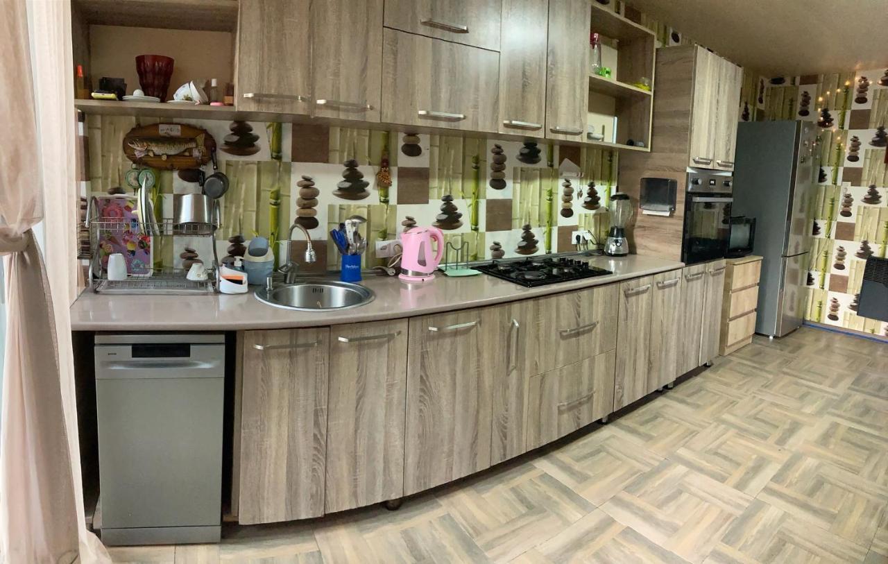 Guest House Barbi 바투미 외부 사진