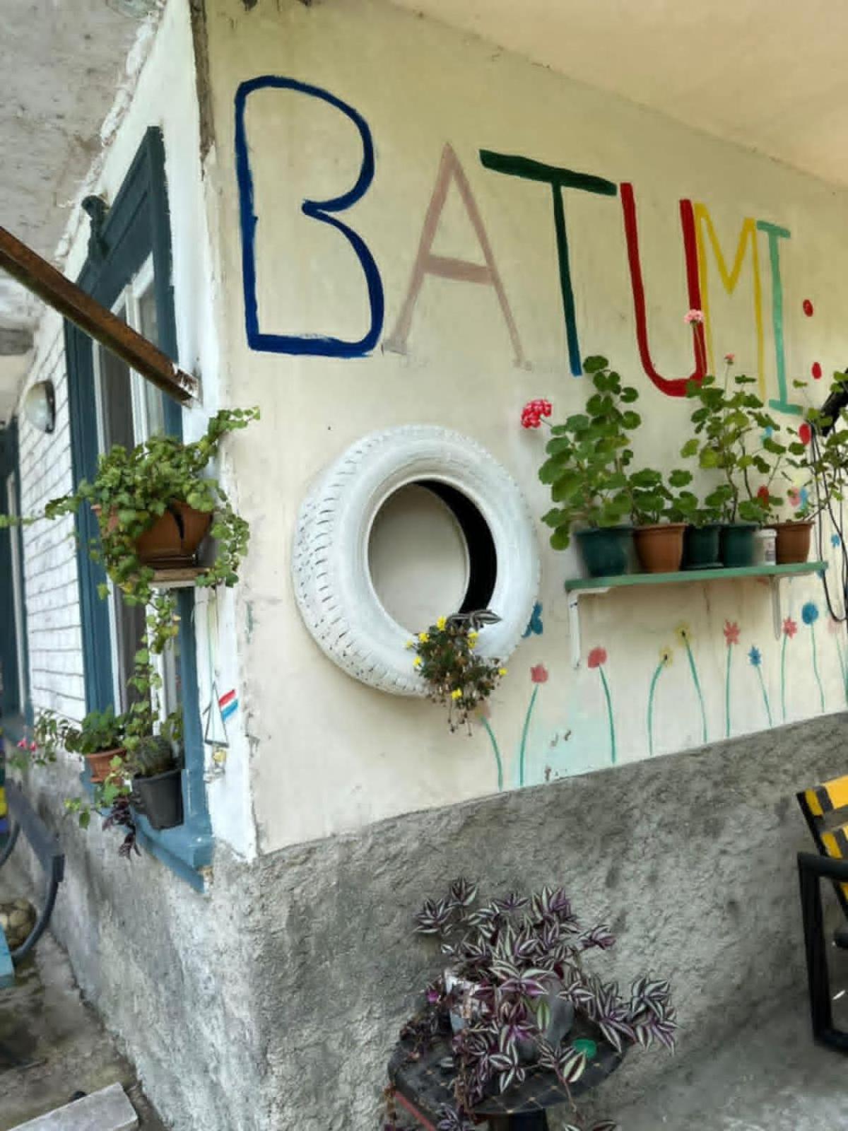 Guest House Barbi 바투미 외부 사진